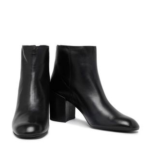 Stuart Weitzman Bacardi Leather ankle bootie